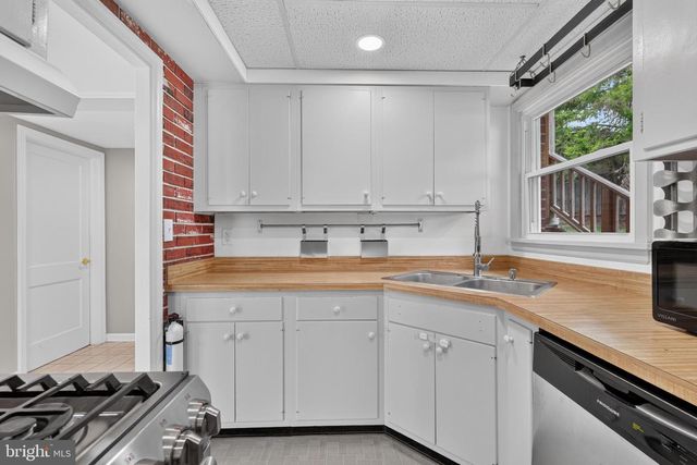 7027 JEFFERSON AVE, Falls Church, VA 22042