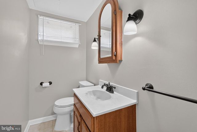 7027 JEFFERSON AVE, Falls Church, VA 22042