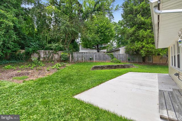 7027 JEFFERSON AVE, Falls Church, VA 22042