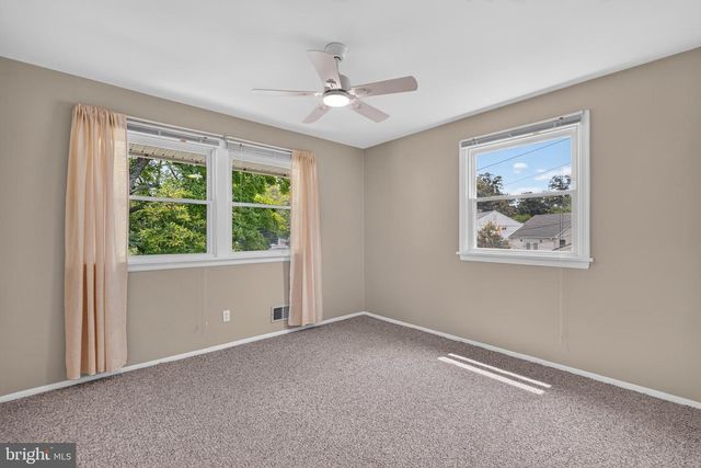 7027 JEFFERSON AVE, Falls Church, VA 22042