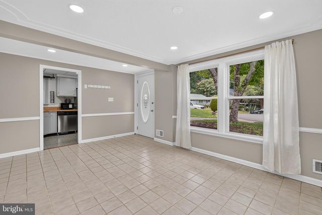 7027 JEFFERSON AVE, Falls Church, VA 22042
