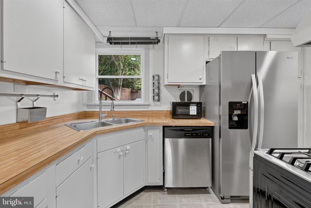 7027 JEFFERSON AVE, Falls Church, VA 22042