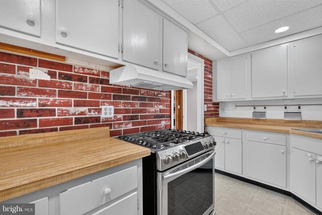 7027 JEFFERSON AVE, Falls Church, VA 22042