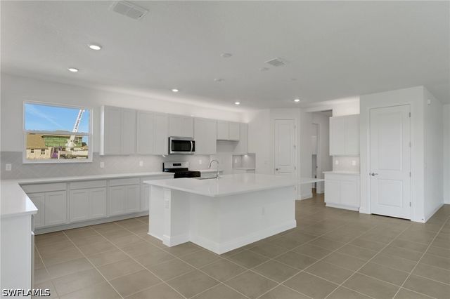 17013 GREAT HERON LN, Punta Gorda, FL 33982