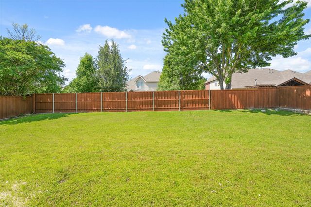 8908 RED OAKS Drive, Mckinney, TX 75072