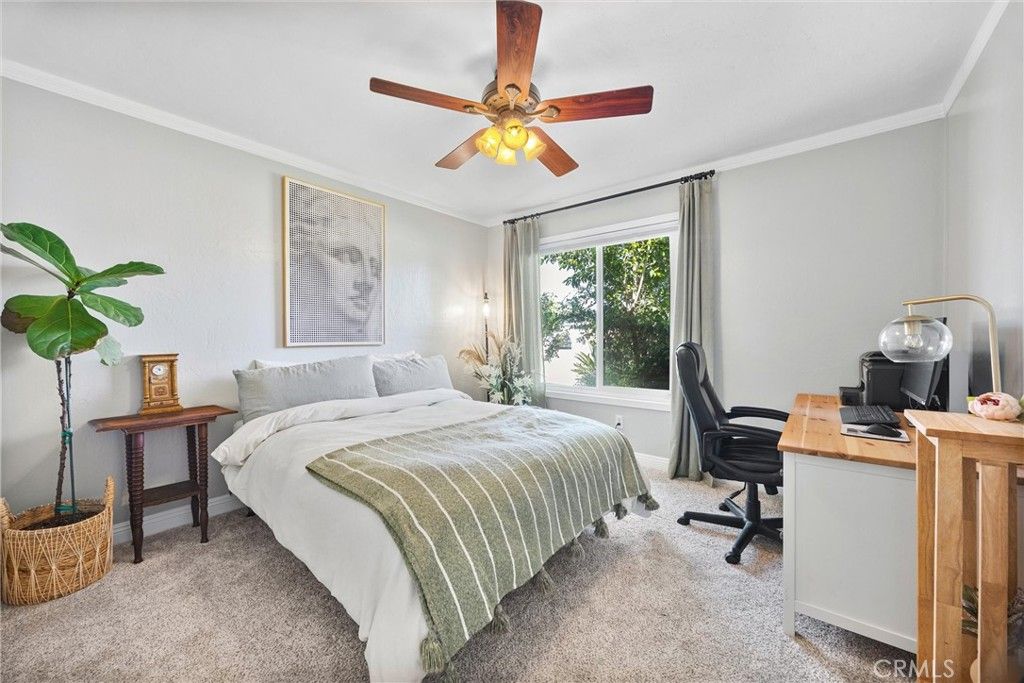 Image 20 of property listing at 1409 Longway Lane, Bakersfield, CA 93309