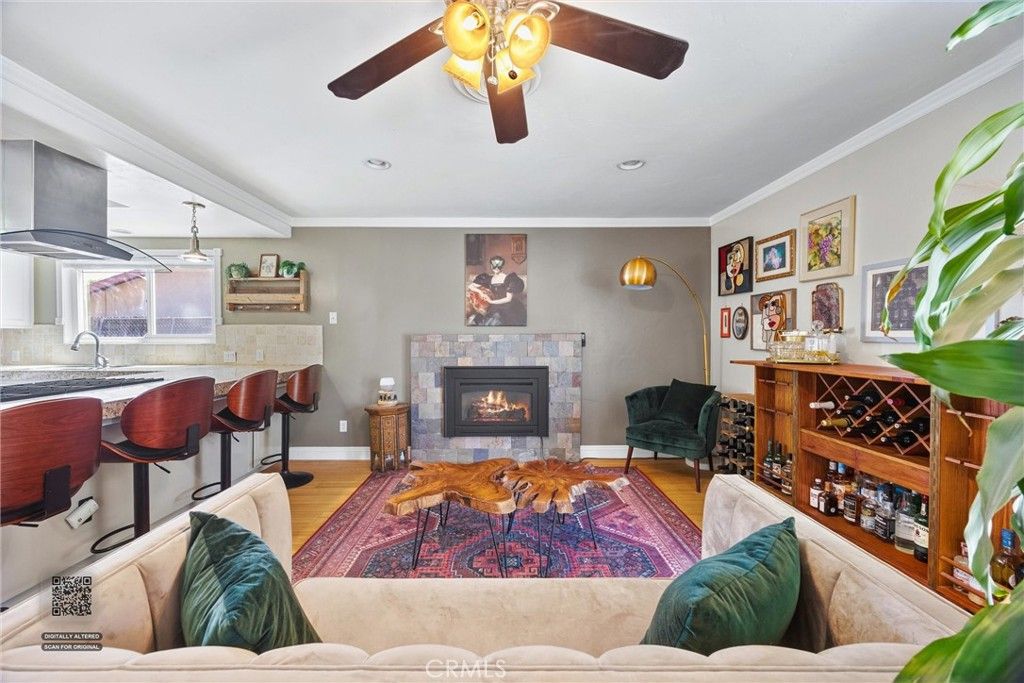 Image 8 of property listing at 1409 Longway Lane, Bakersfield, CA 93309