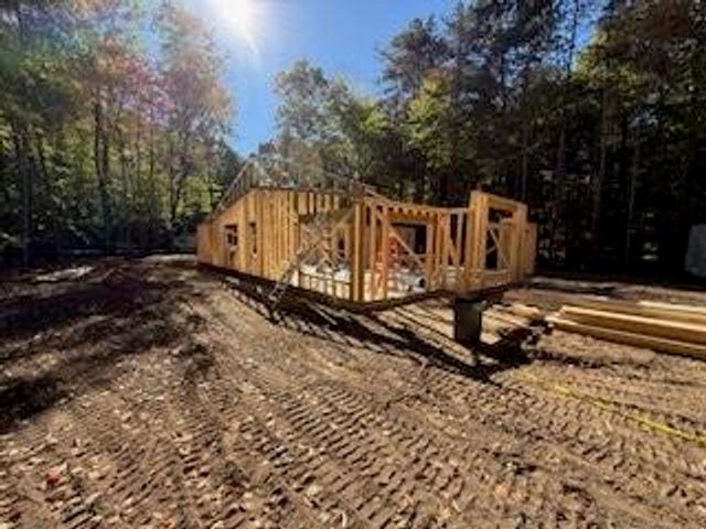 12745 Austrian Drive, Grant, MI 49327