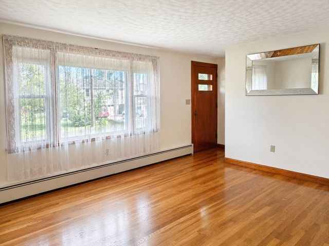 11 Sunnyside Terrace, Grafton, MA 01560