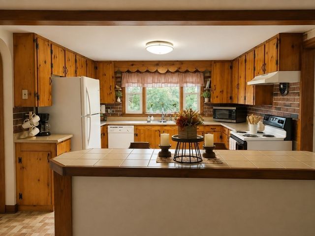11 Sunnyside Terrace, Grafton, MA 01560