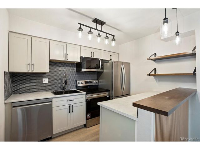 3354 S Flower St 12, Lakewood, CO 80227