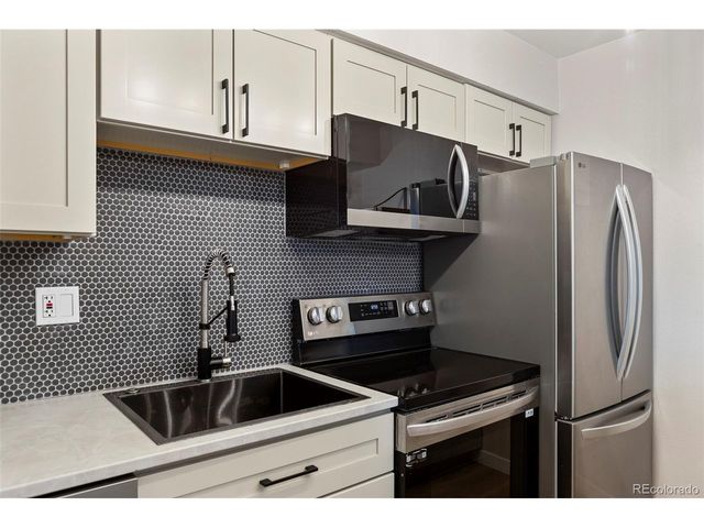 3354 S Flower St 12, Lakewood, CO 80227