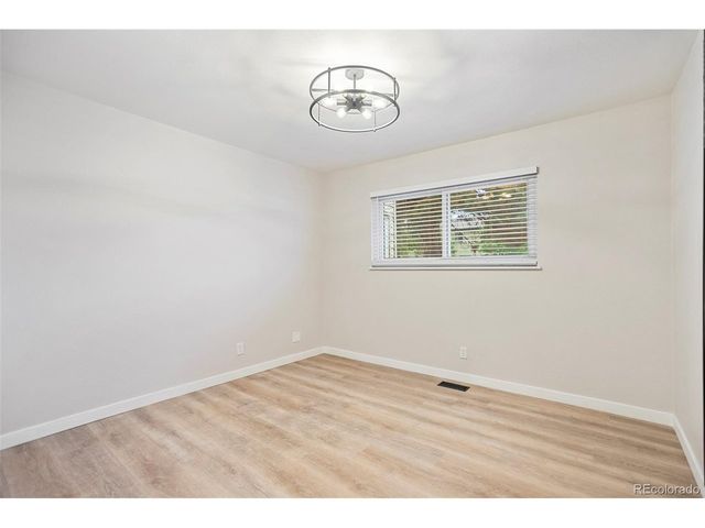 3354 S Flower St 12, Lakewood, CO 80227