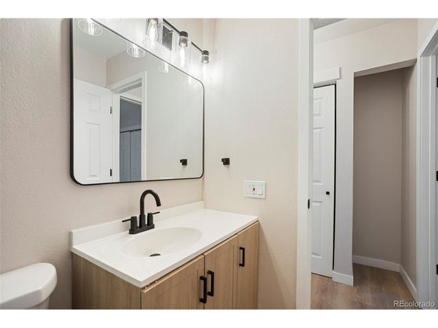 3354 S Flower St 12, Lakewood, CO 80227