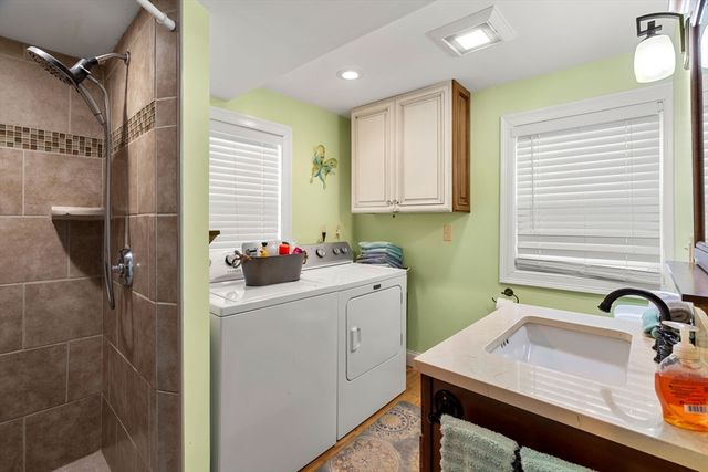 98 Central Avenue, Salisbury, MA 01952