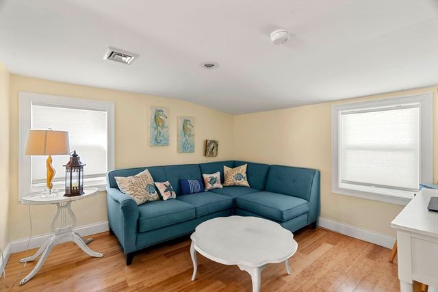 98 Central Avenue, Salisbury, MA 01952