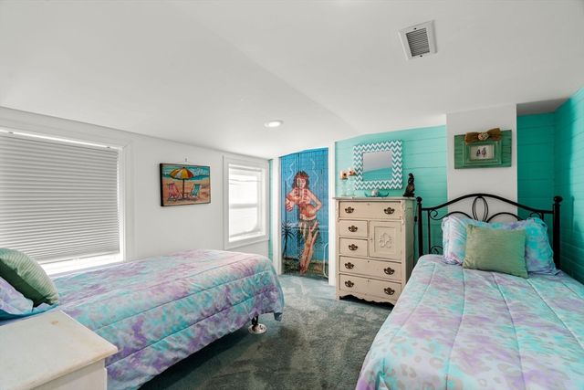 98 Central Avenue, Salisbury, MA 01952