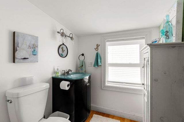 98 Central Avenue, Salisbury, MA 01952