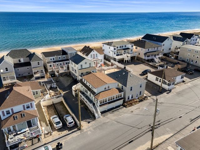 98 Central Avenue, Salisbury, MA 01952