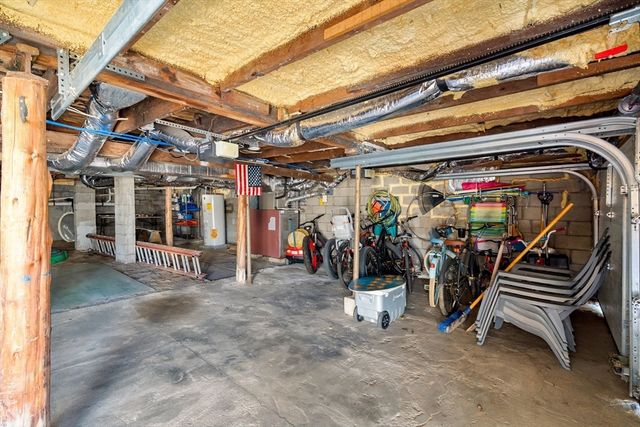 98 Central Avenue, Salisbury, MA 01952