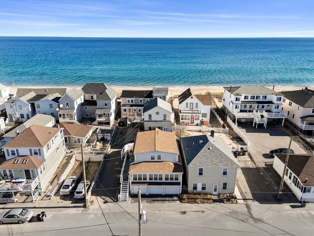 98 Central Avenue, Salisbury, MA 01952