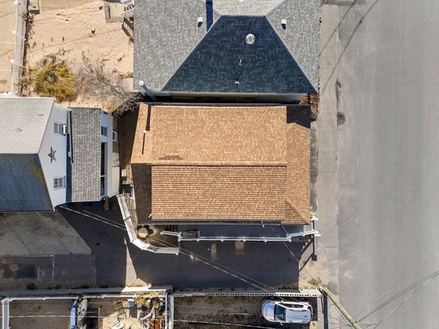 98 Central Avenue, Salisbury, MA 01952