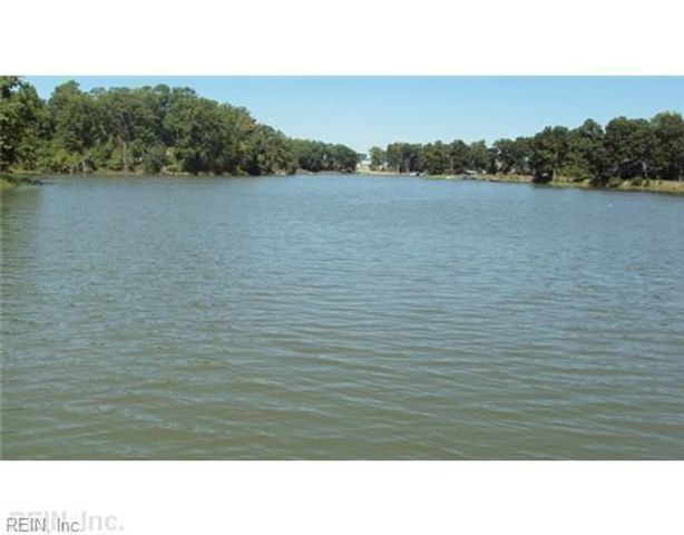1021 Old Wormley Creek RD, Yorktown, VA 23692