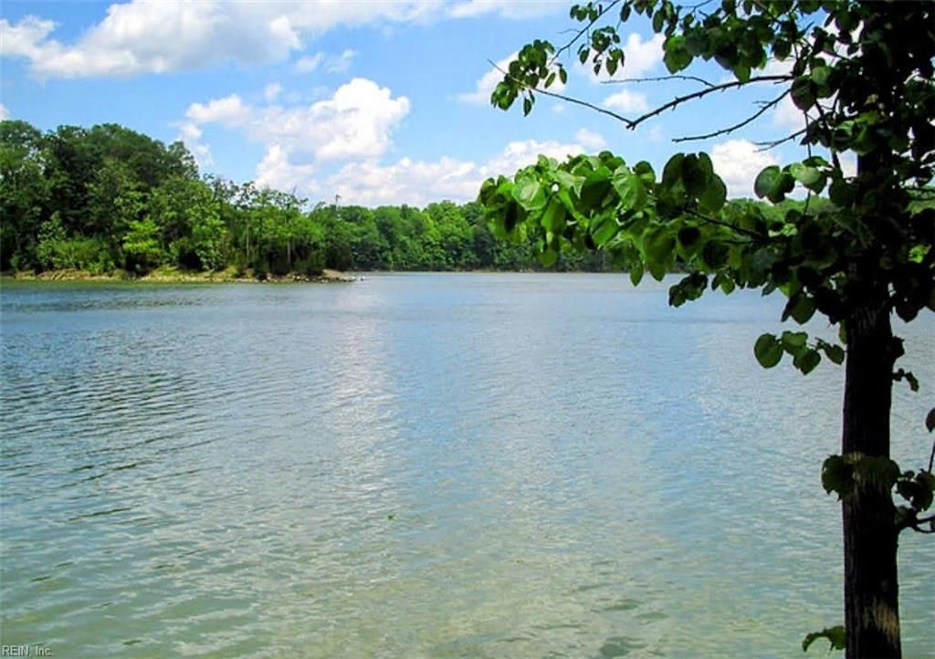 1021 Old Wormley Creek RD, Yorktown, VA 23692