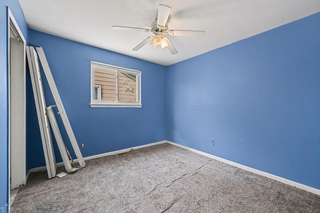 27081 Barrington St Street, Madison Heights, MI 48071