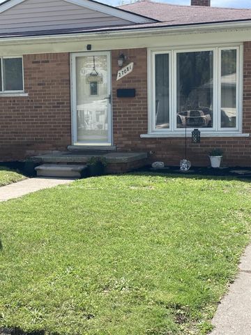 27081 Barrington St Street, Madison Heights, MI 48071