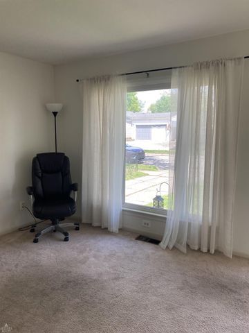 27081 Barrington St Street, Madison Heights, MI 48071