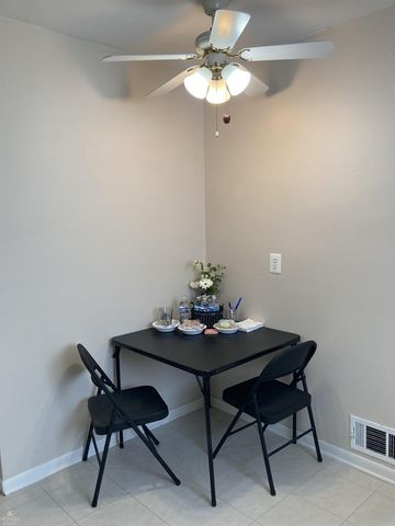 27081 Barrington St Street, Madison Heights, MI 48071