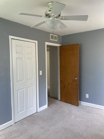 27081 Barrington St Street, Madison Heights, MI 48071