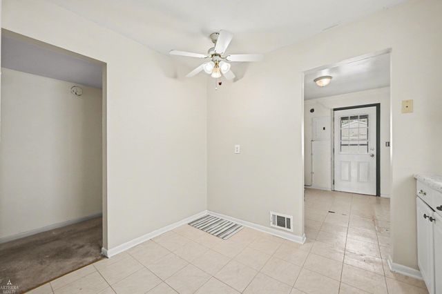 27081 Barrington St Street, Madison Heights, MI 48071