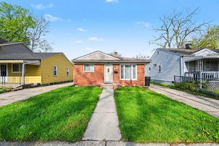 27081 Barrington St Street, Madison Heights, MI 48071