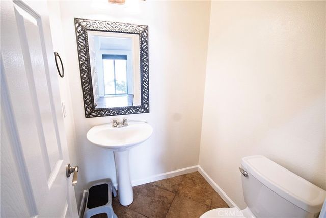 22607 Golden Meadow, Saugus, CA 91350