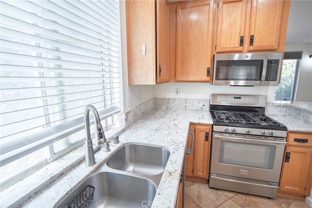 22607 Golden Meadow, Saugus, CA 91350