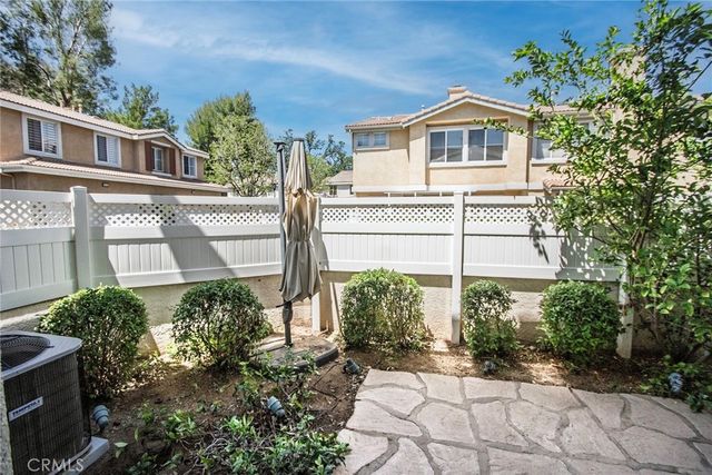 22607 Golden Meadow, Saugus, CA 91350