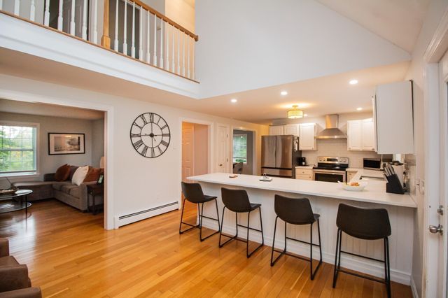 68 Biscuit Hill Dr, Leominster, MA 01453
