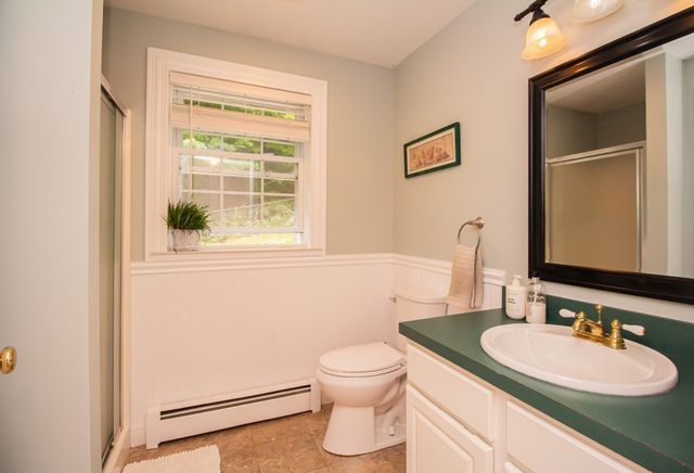 68 Biscuit Hill Dr, Leominster, MA 01453
