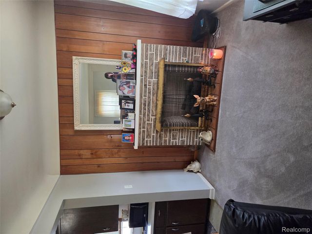 17980 Wexford Street, Roseville, MI 48066