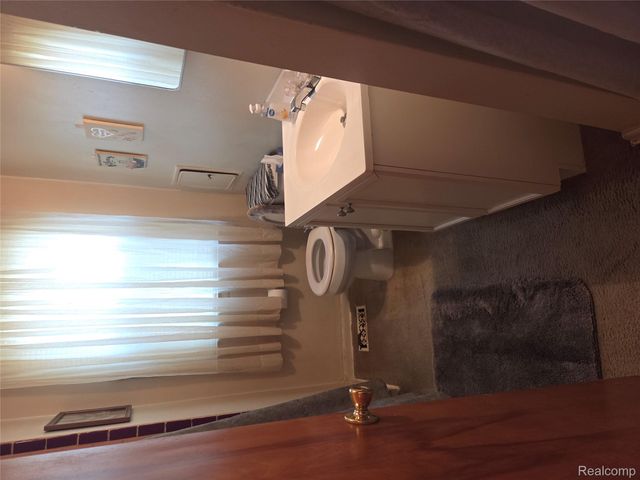 17980 Wexford Street, Roseville, MI 48066