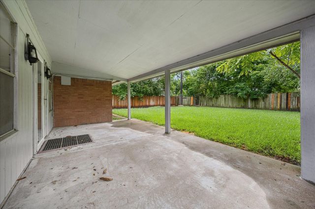 4029 Mcdermed Drive, Houston, TX 77025