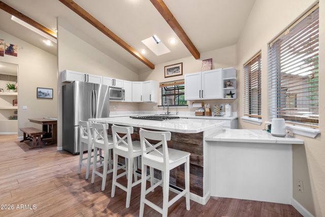 805 E OAK Drive, Munds Park, AZ 86017