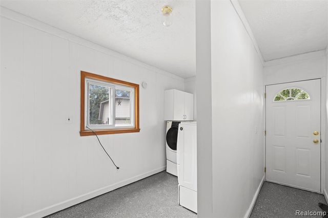 18411 Foch Street, Livonia, MI 48152