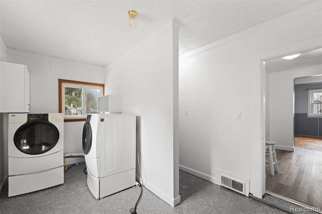 18411 Foch Street, Livonia, MI 48152