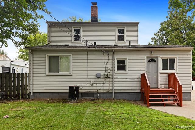 18411 Foch Street, Livonia, MI 48152