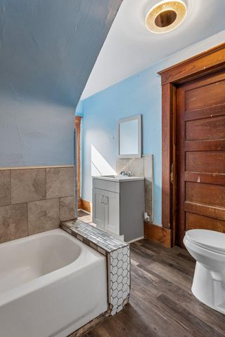 422 N 8TH Street, Council Bluffs, IA 51503