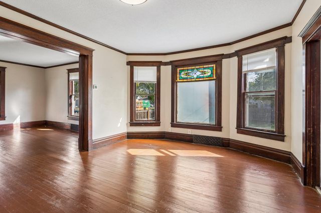 422 N 8TH Street, Council Bluffs, IA 51503