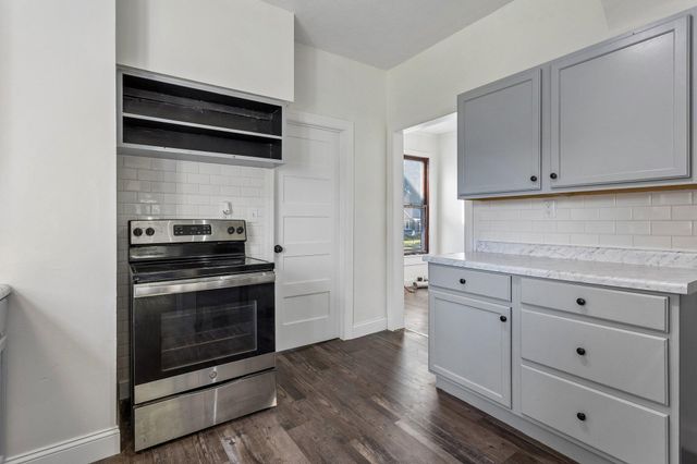 422 N 8TH Street, Council Bluffs, IA 51503